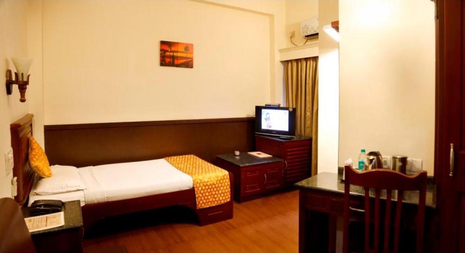 Hotel Aida Kottayam Zewnętrze zdjęcie