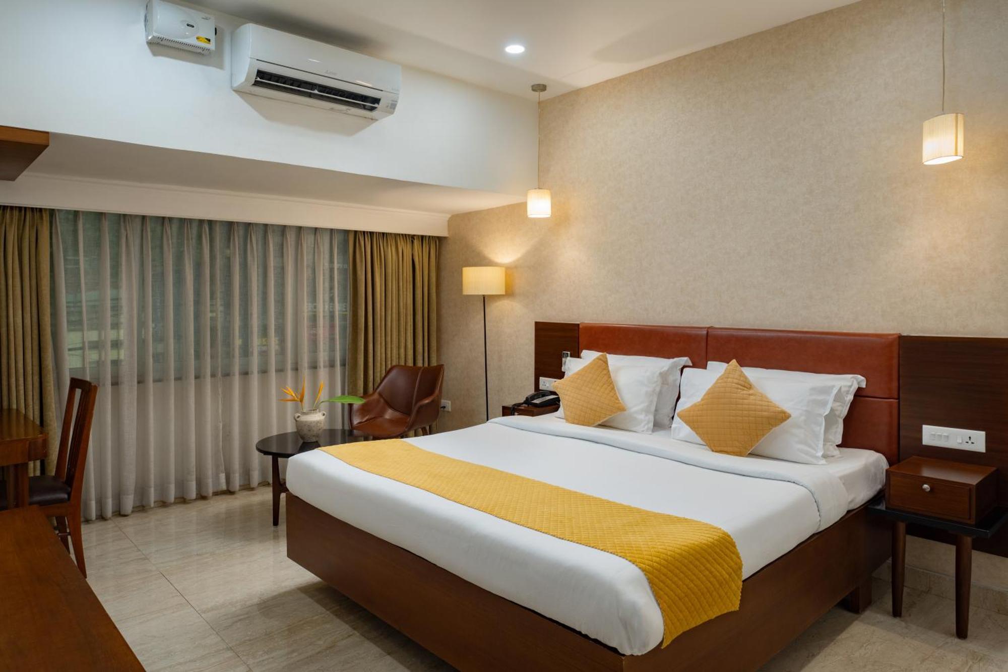 Hotel Aida Kottayam Zewnętrze zdjęcie