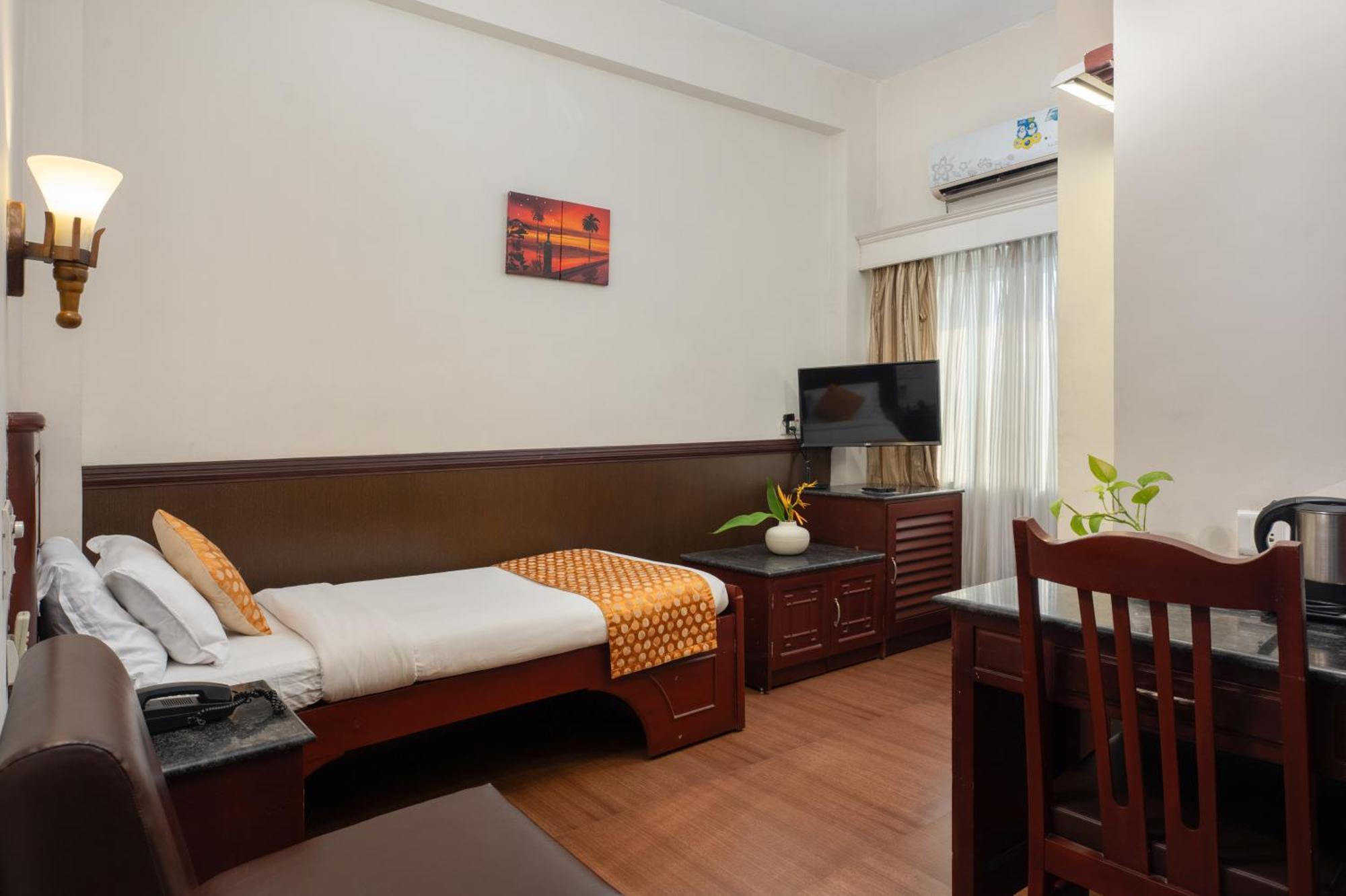 Hotel Aida Kottayam Zewnętrze zdjęcie