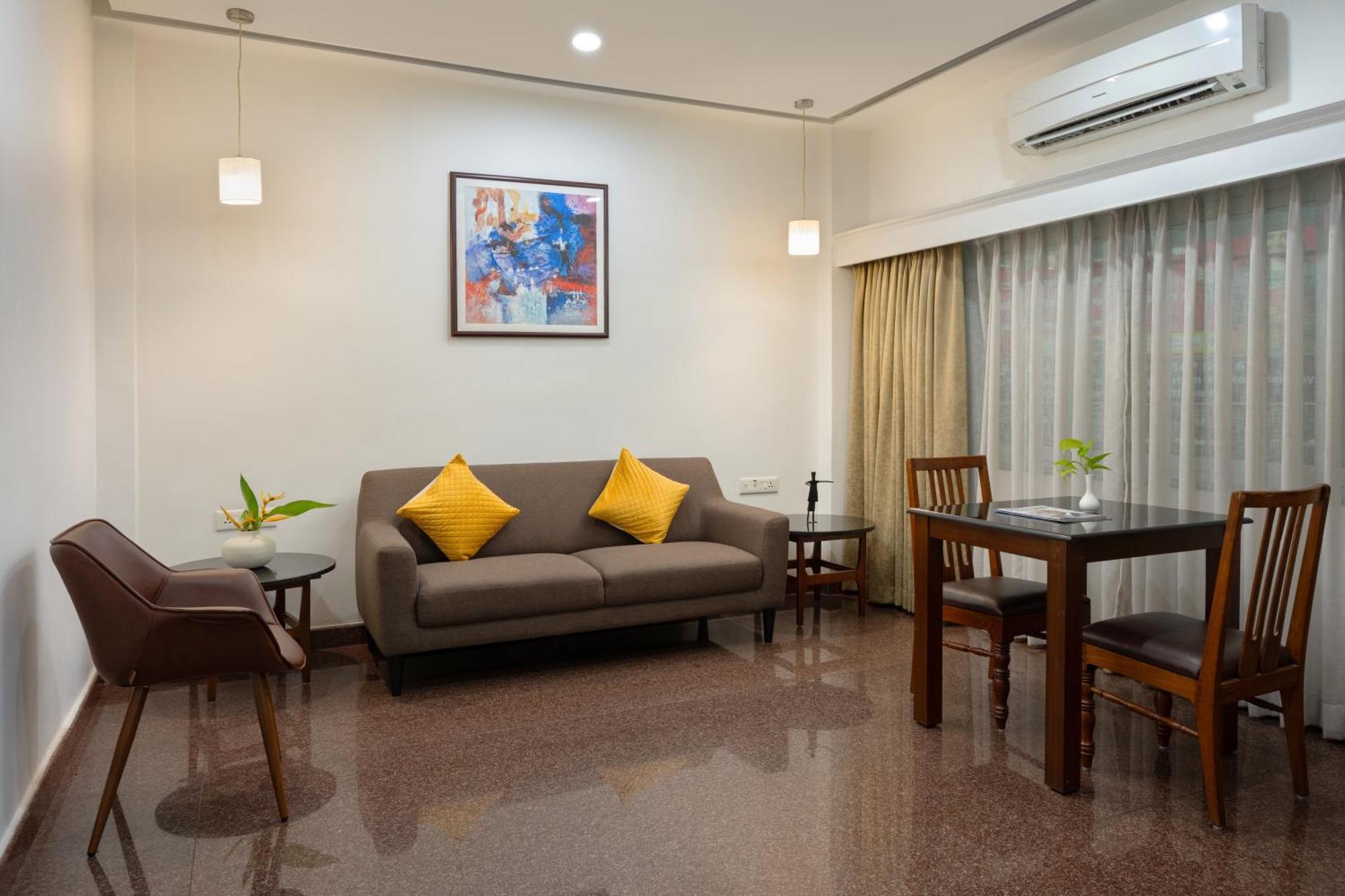Hotel Aida Kottayam Zewnętrze zdjęcie