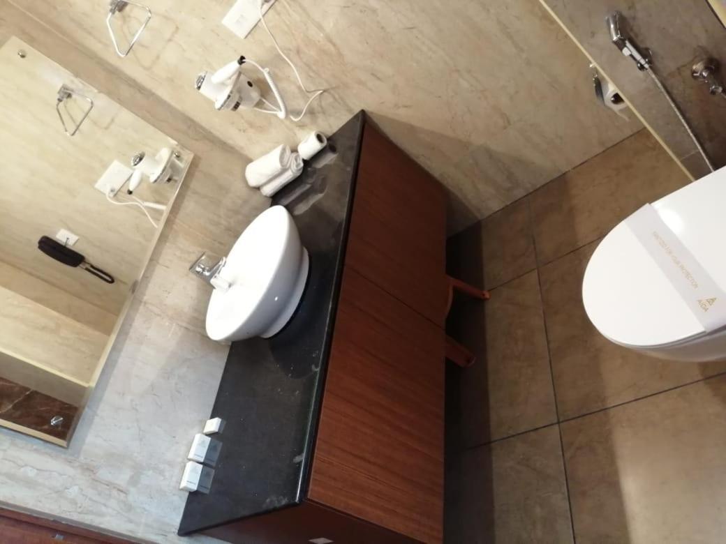 Hotel Aida Kottayam Zewnętrze zdjęcie